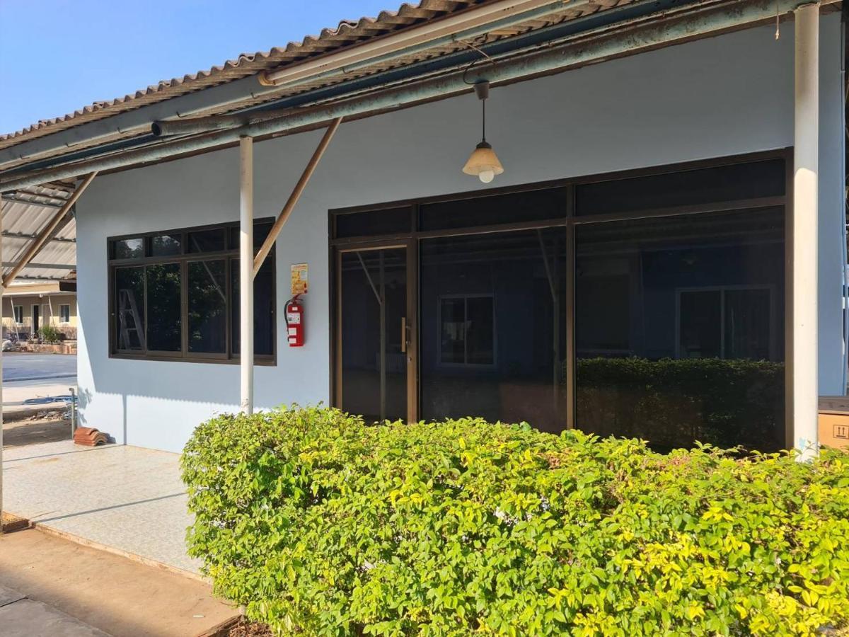 Baan Sabuy Jung Hotel Aranyaprathet Exterior photo