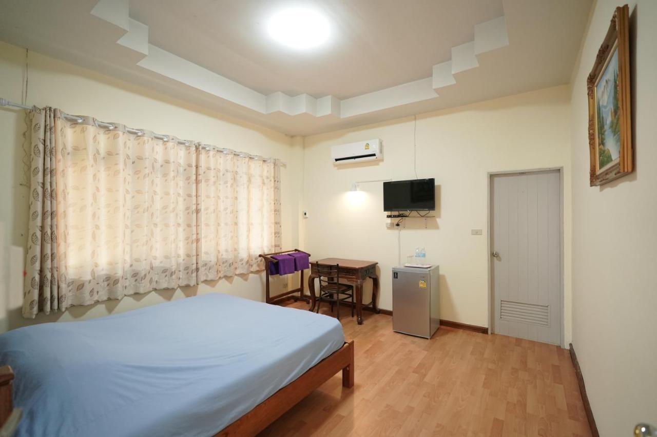 Baan Sabuy Jung Hotel Aranyaprathet Exterior photo